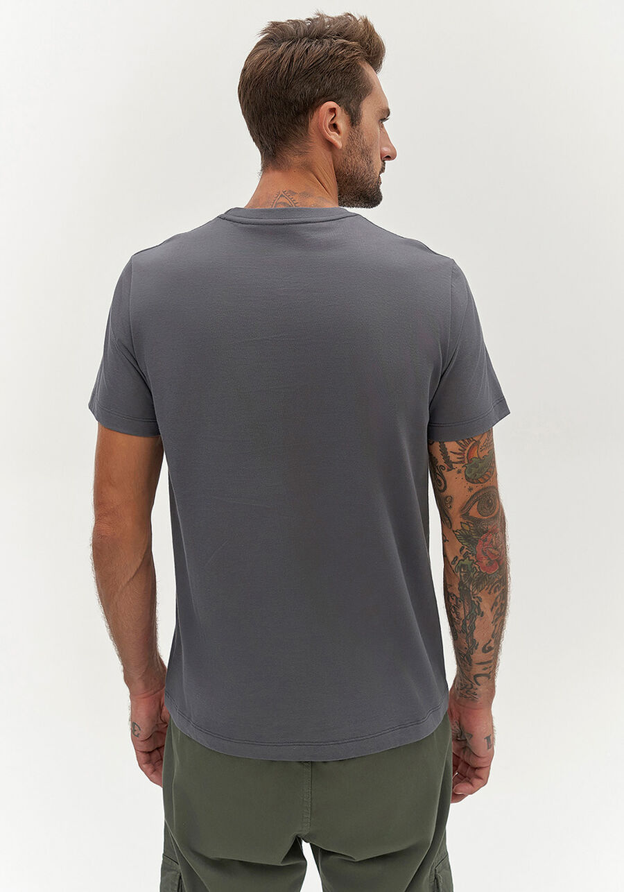 Camiseta Masculina em Malha Leve Estampada, CINZA NIGHTCALL. Camiseta Masculina em Malha Leve Estampada, CINZA NIGHTCALL, large.