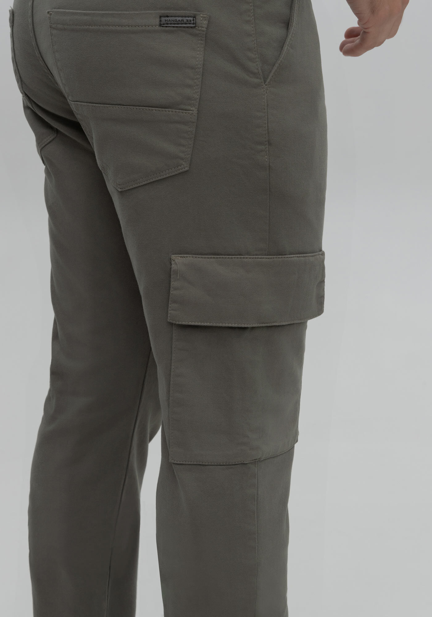 Cal&ccedil;a Jogging Com Bolso Cargo Em Sarja Denim Malha, VERDE FURIA, large.