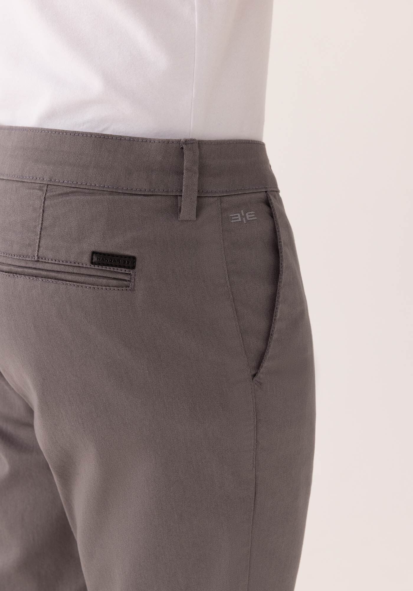 Bermuda Reta Radial Em Sarja N&atilde;o Desbota, CINZA COUNTRY, large.