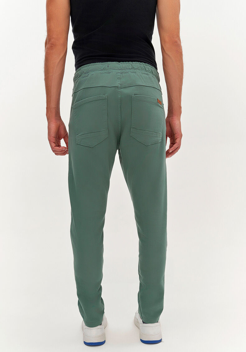 Cal&ccedil;a Jogging Com Bolsos Em Sarja Denim Malha, VERDE PANTANO, large.