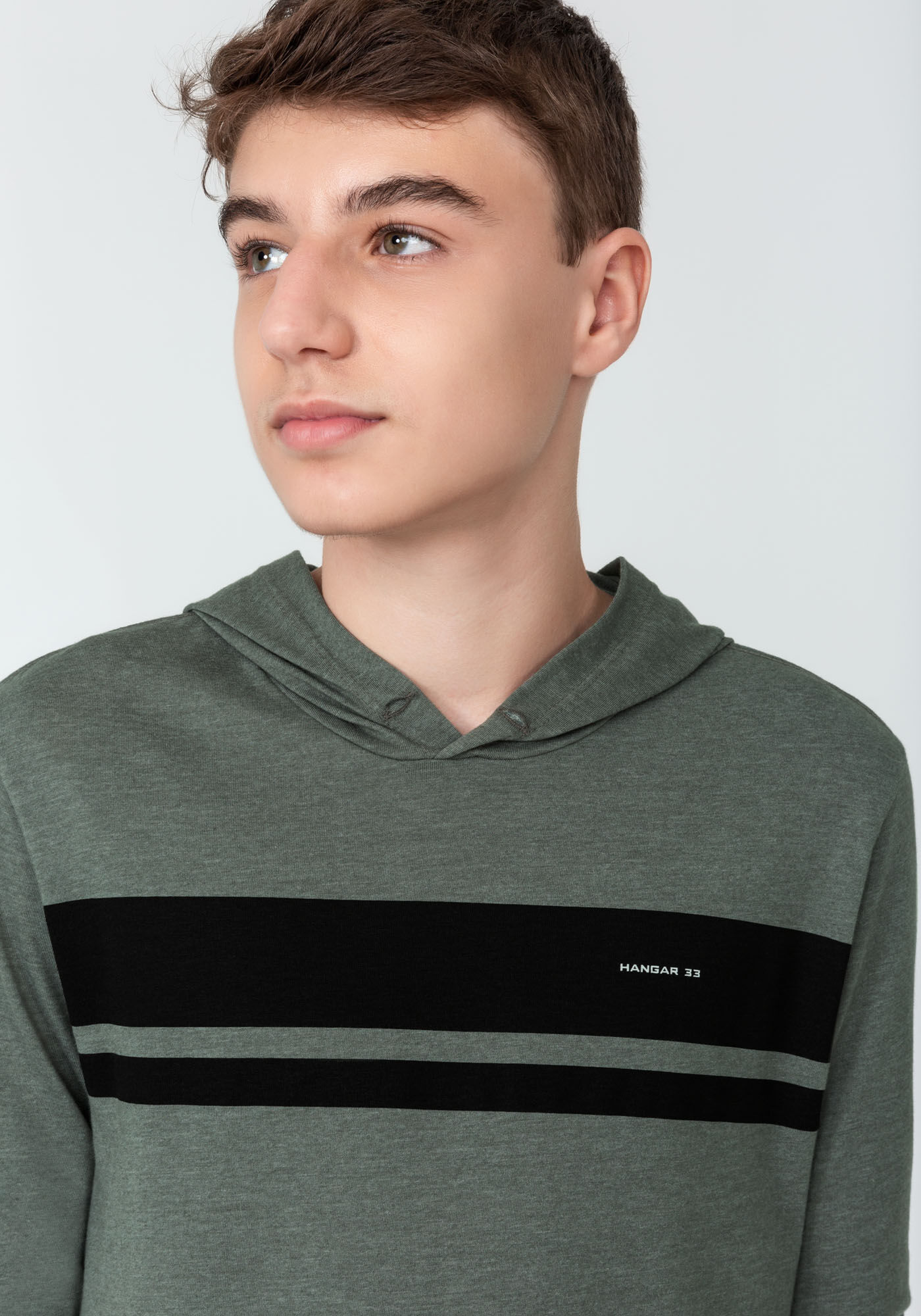 Camiseta Manga Longa em Malha com Capuz Juvenil, VERDE FURIA, large.