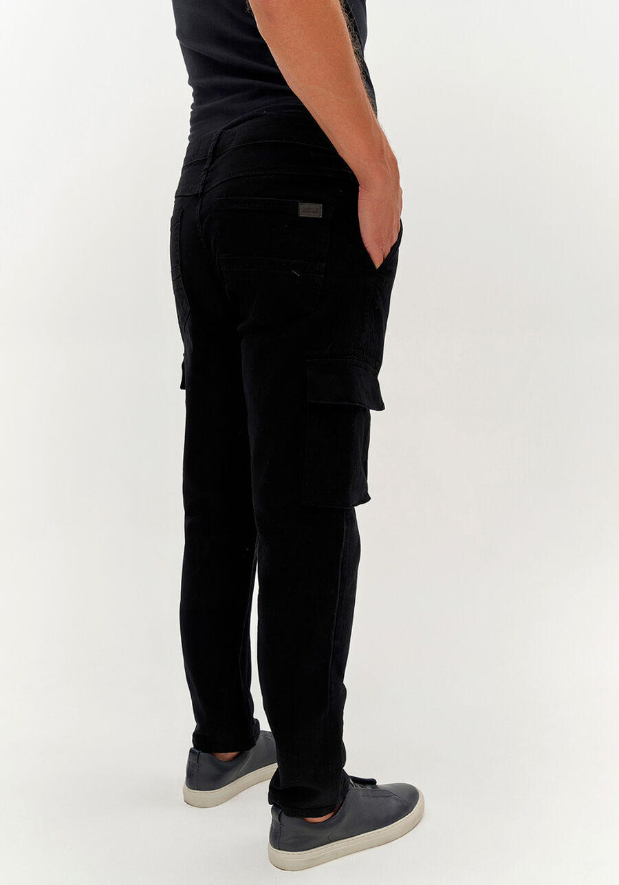 Calça Jogging Masculina Com Bolsos Cargo Em Sarja E Elastano, PRETO REATIVO. Calça Jogging Masculina Com Bolsos Cargo Em Sarja E Elastano, PRETO REATIVO, large.