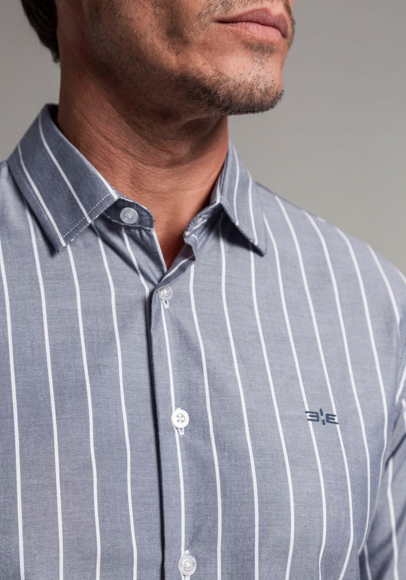 Camisa Masculina Slim Fit em Tricoline Listrada, MARINHO/BRANCO, large.