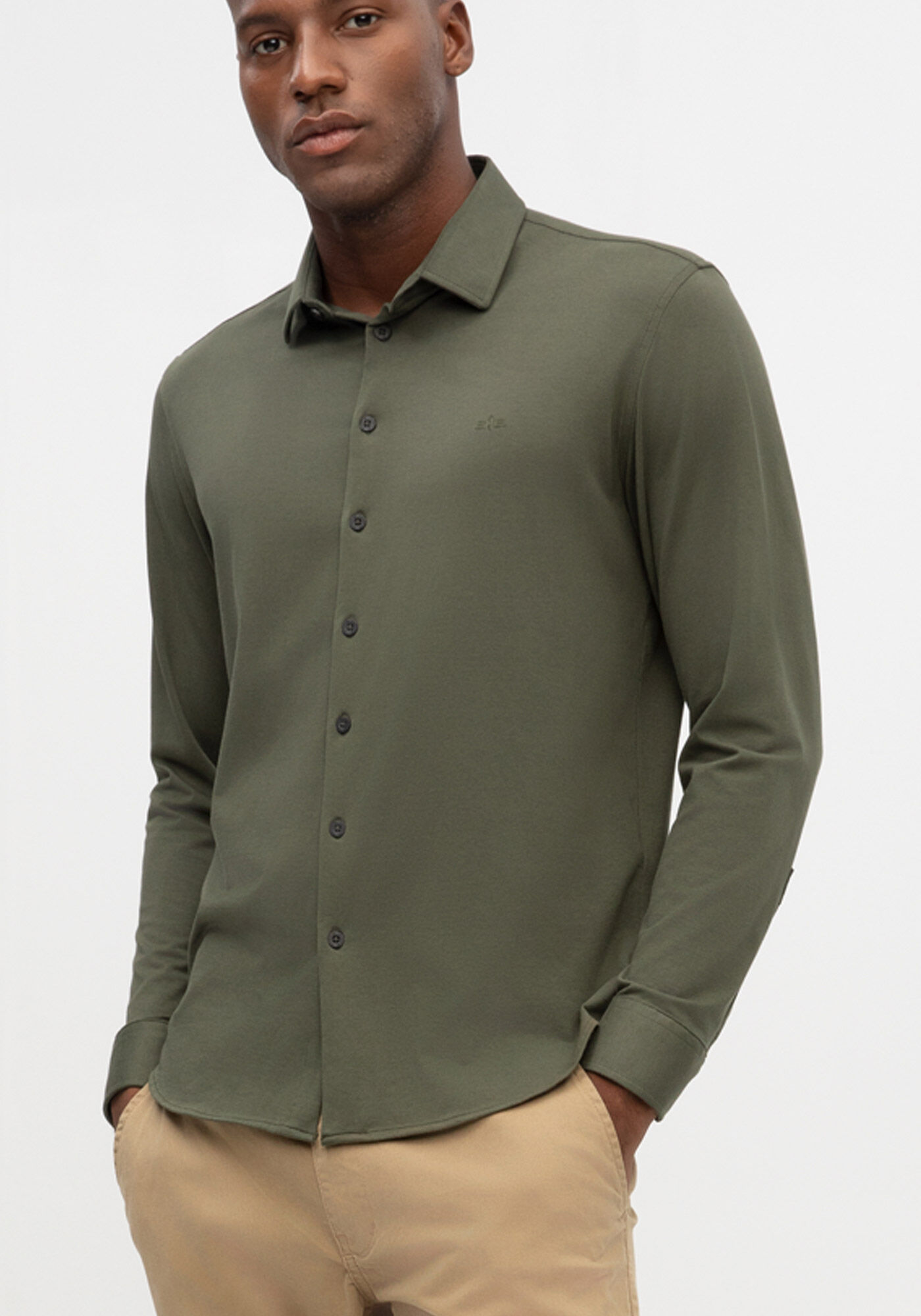 Camisa Slim Fit De Mangas Longas Em Malha De Algod&atilde;o Pima, VERDE VEGAS, large.