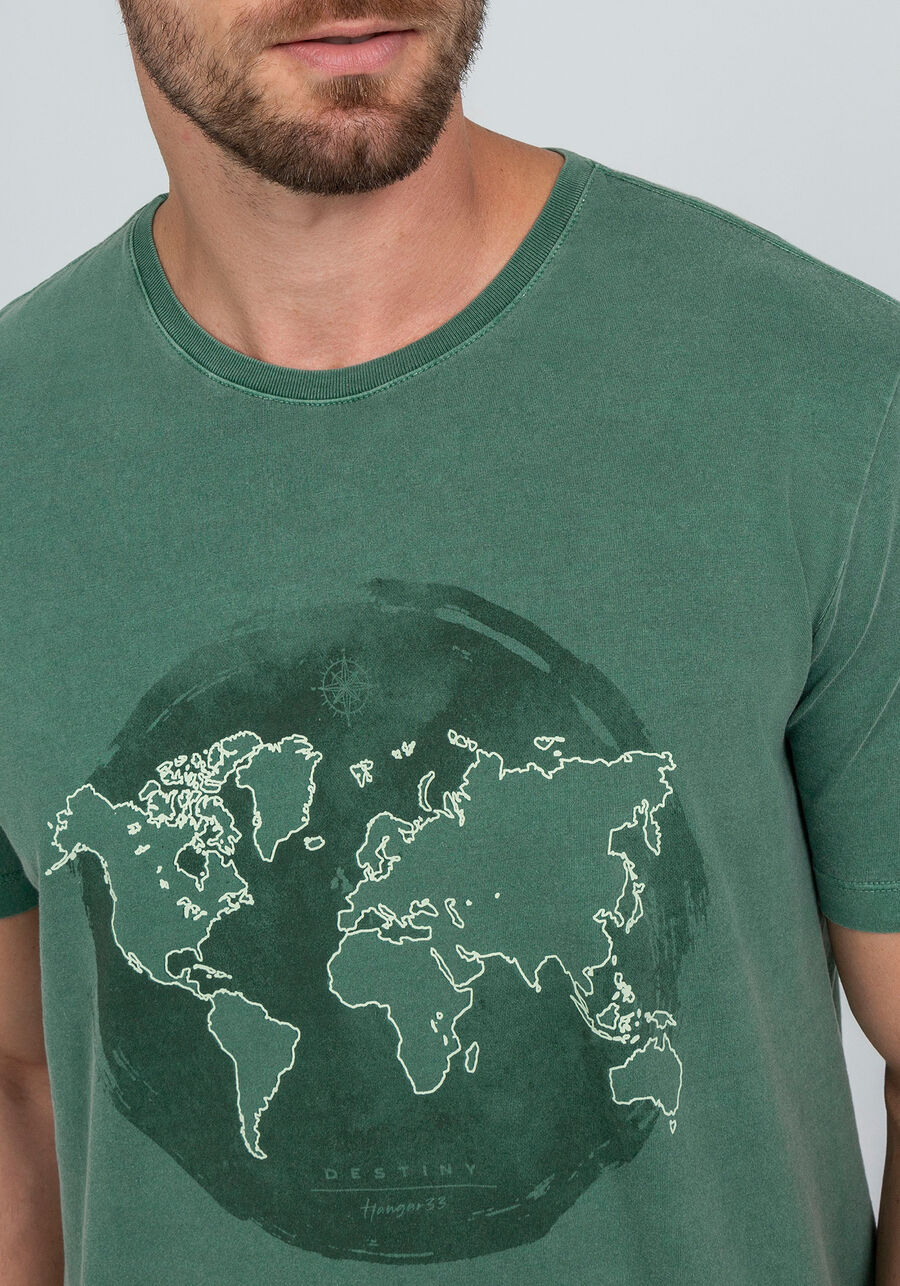 Camiseta em Malha Estampa World, VERDE REIGN. Camiseta em Malha Estampa World, VERDE REIGN, large.