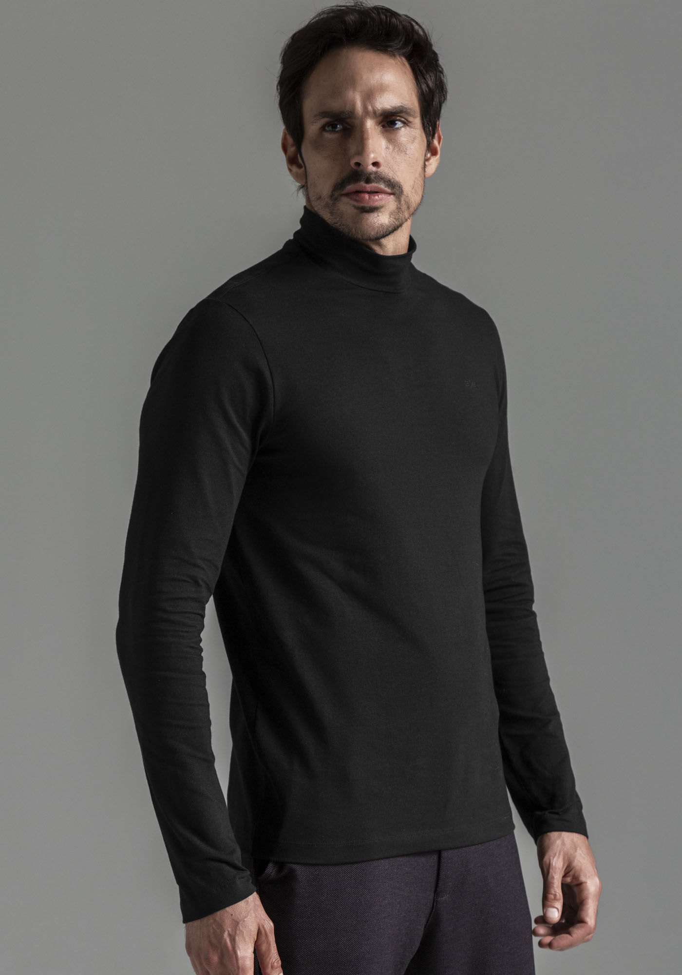 Camiseta De Mangas Longas Com Gola Alta Em Malha Cotton, PRETO REATIVO, large.