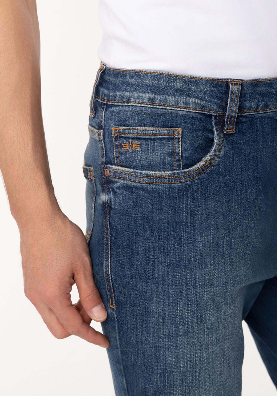 Calça Jeans Masculina Turbofan Slim Com Bolsos E Elastano, JEANS. Calça Jeans Masculina Turbofan Slim Com Bolsos E Elastano, JEANS, large.