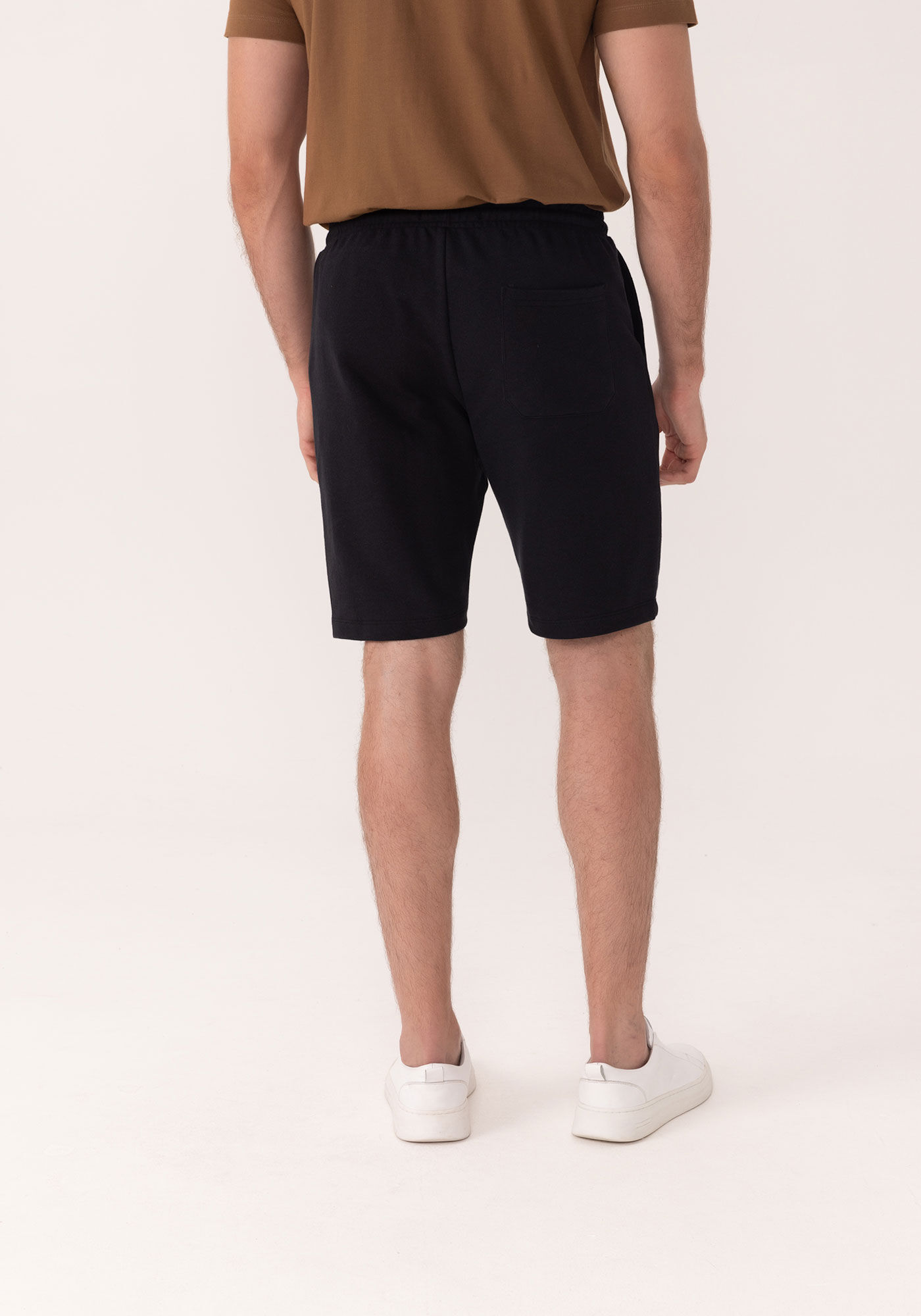 Bermuda Com Bolsos Em Moletom Sem Felpa, PRETO, large.