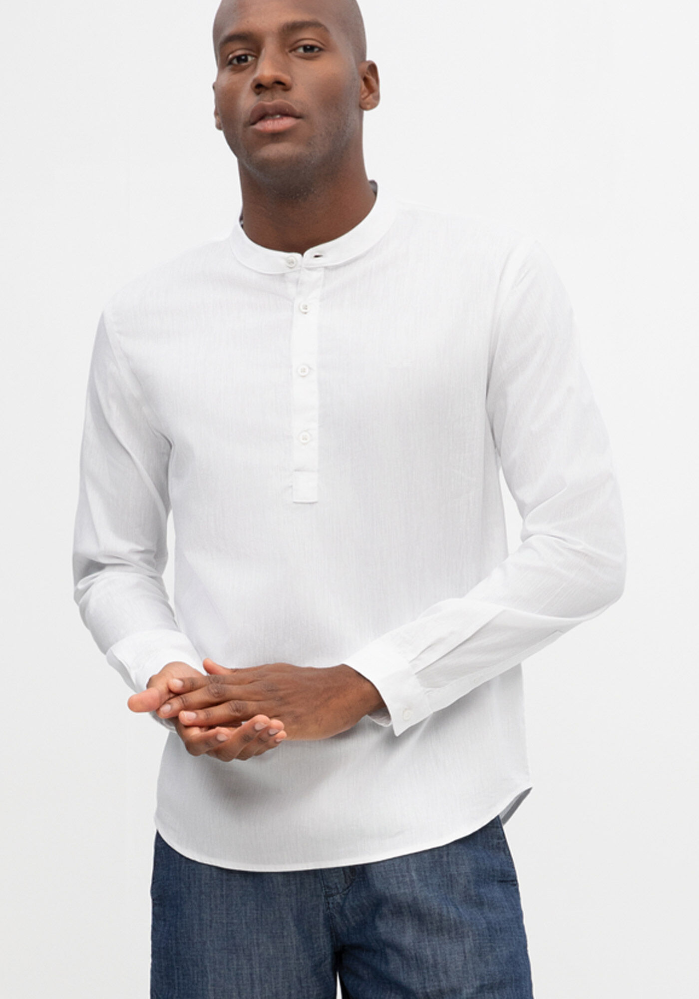 Camisa Bata Slim Fit De Mangas Longas Com Linho, BRANCO, large.