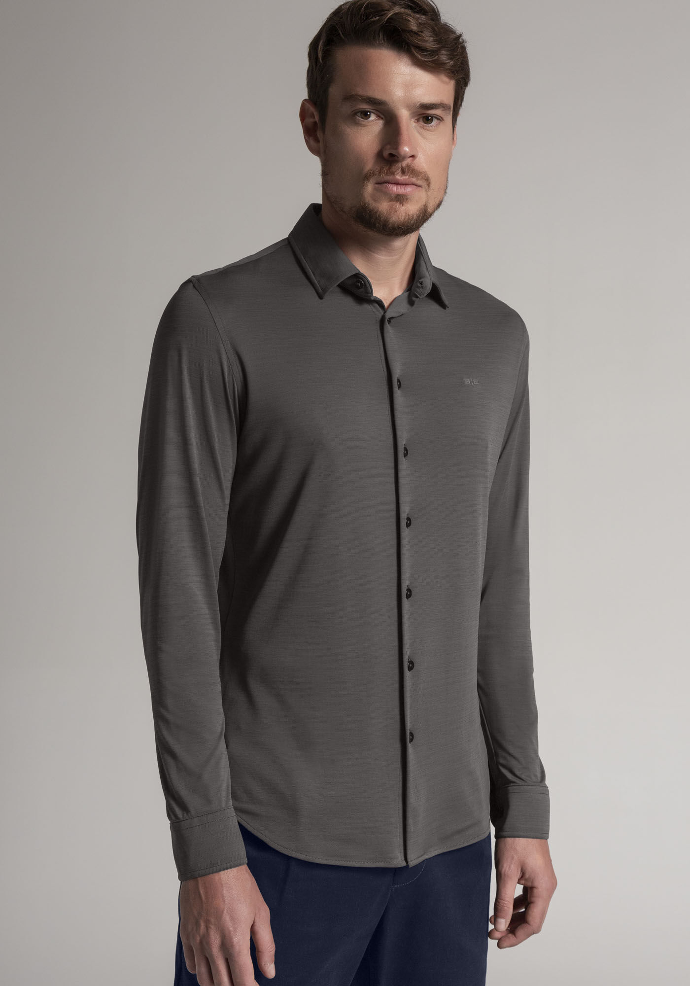 Camisa Masculina Slim Fit em Malha Tech Skin, CINZA NOTI, large.