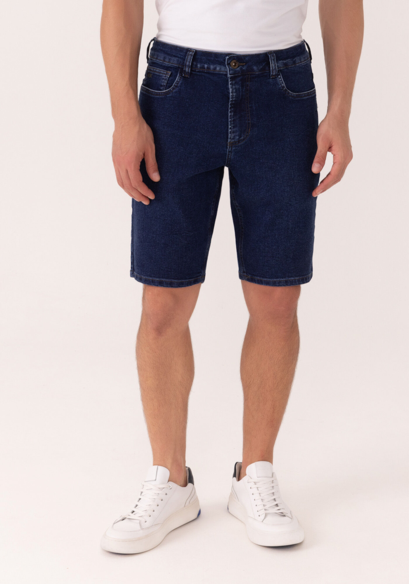 Bermuda Reta Radial Em Jeans Com Elastano, JEANS, large.