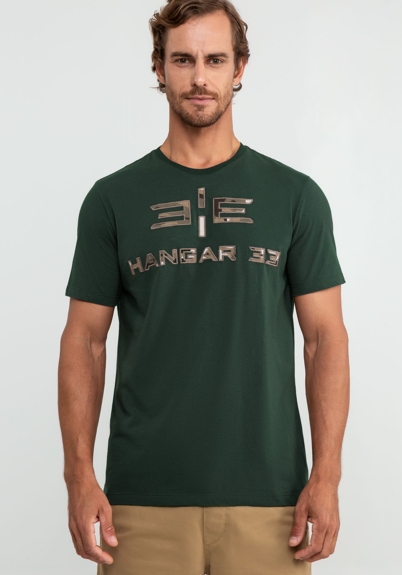 Camiseta Masculina Cl&aacute;ssica com Bordado Camuflado, VERDE FURIA, large.