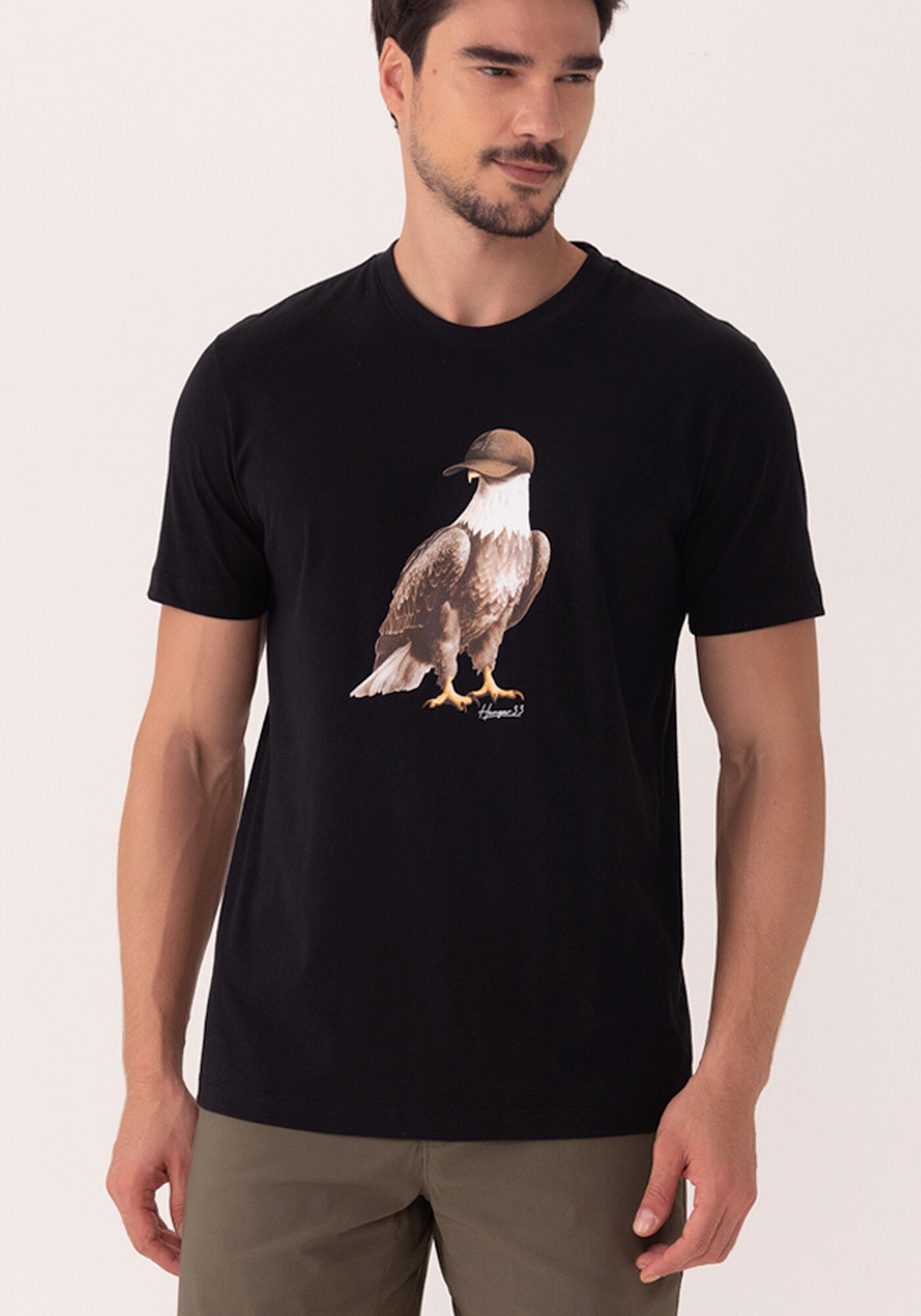 Camiseta Em Meia Malha De Algod&atilde;o Com Estampa Localizada, PRETO, large.