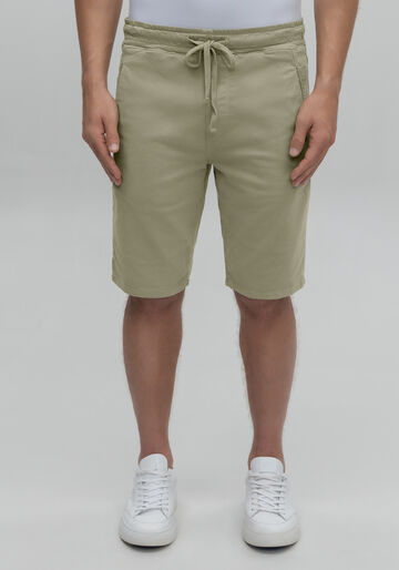 Bermuda Jogging Com Bolsos Em Sarja Denim Malha, VERDE EUCALIPTO. Bermuda Jogging Com Bolsos Em Sarja Denim Malha, VERDE EUCALIPTO, large.