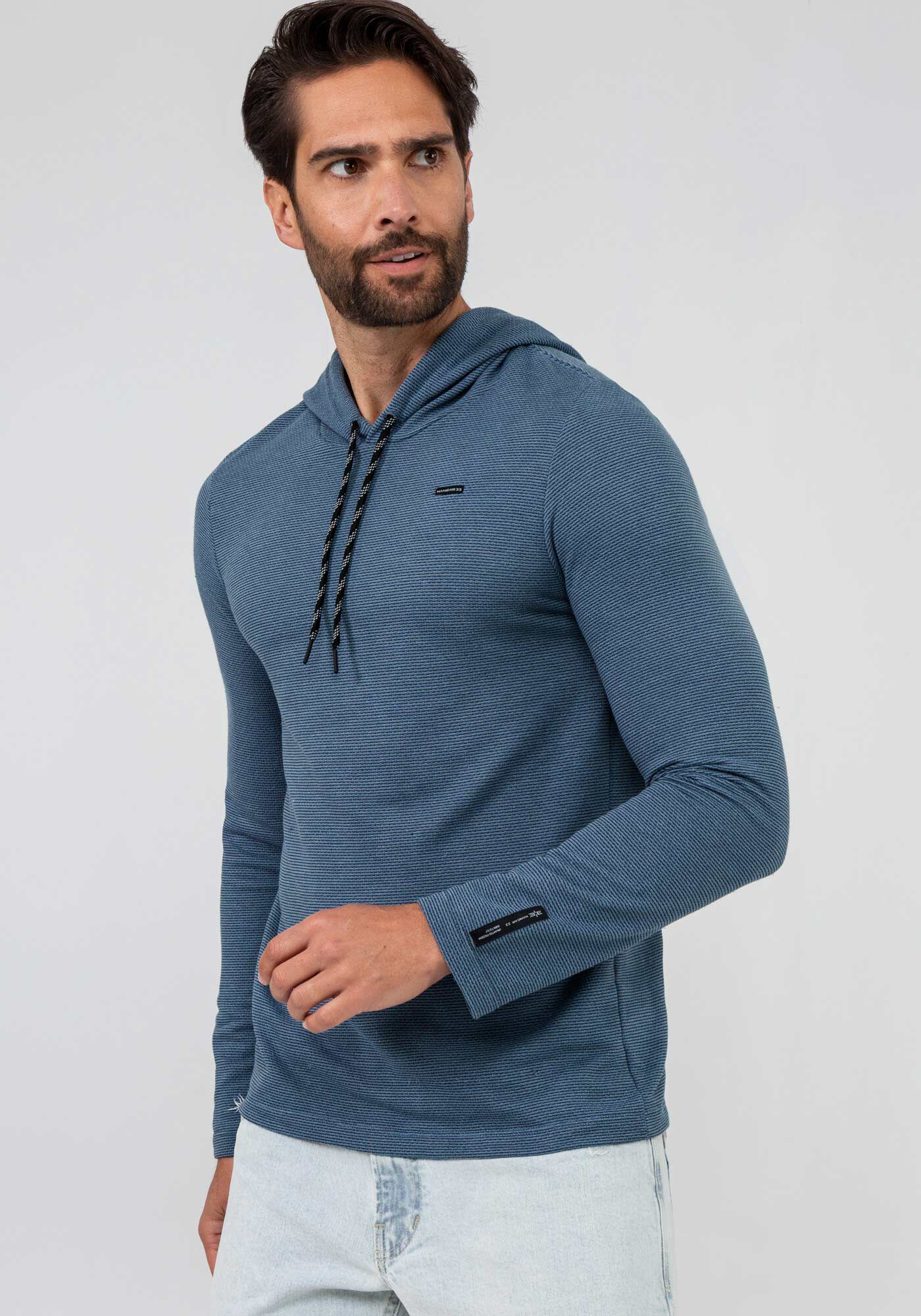 Camiseta manga comprida com capuz sale