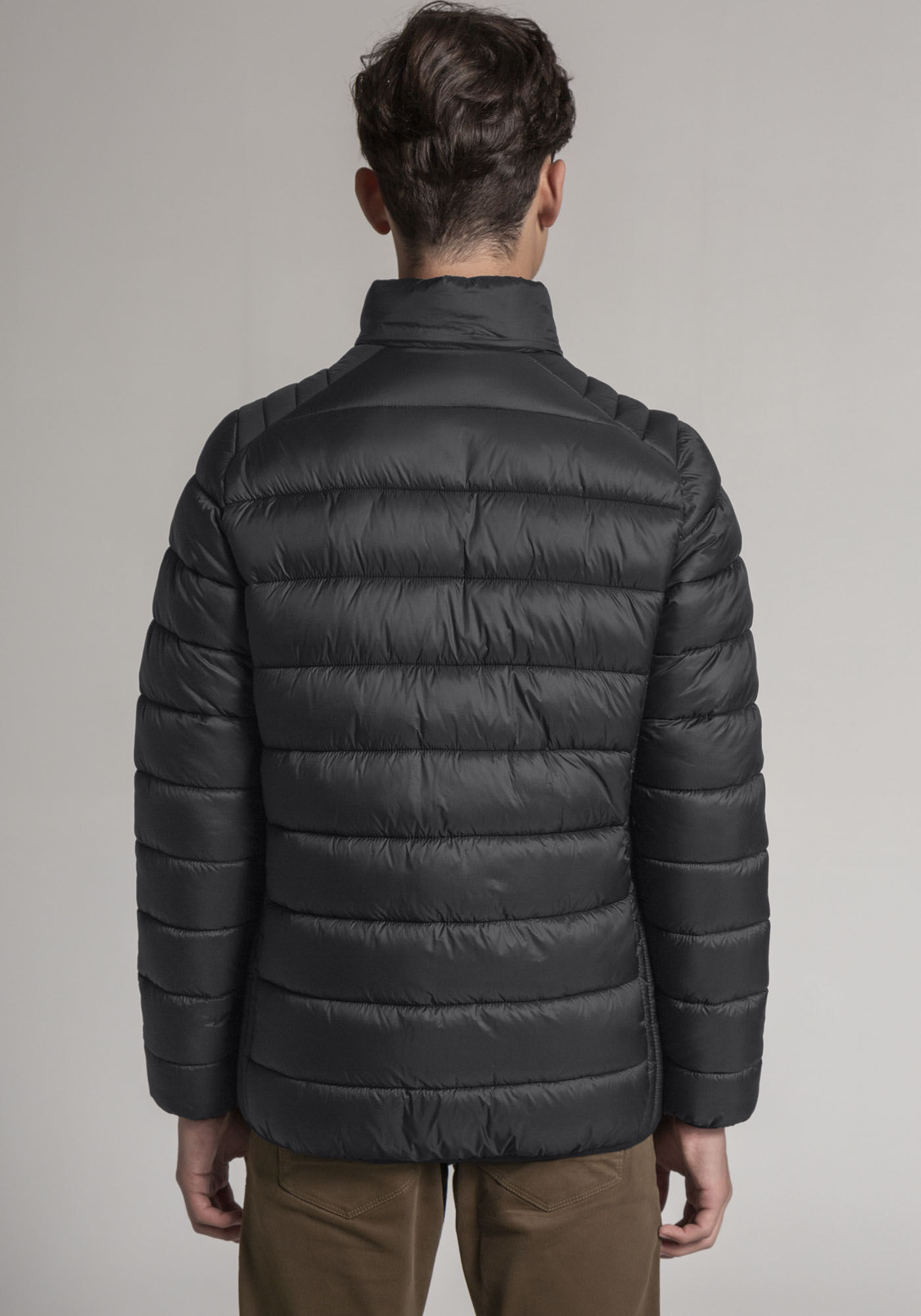 Jaqueta Puffer Juvenil em Nylon com Capuz, PRETO REATIVO, large.