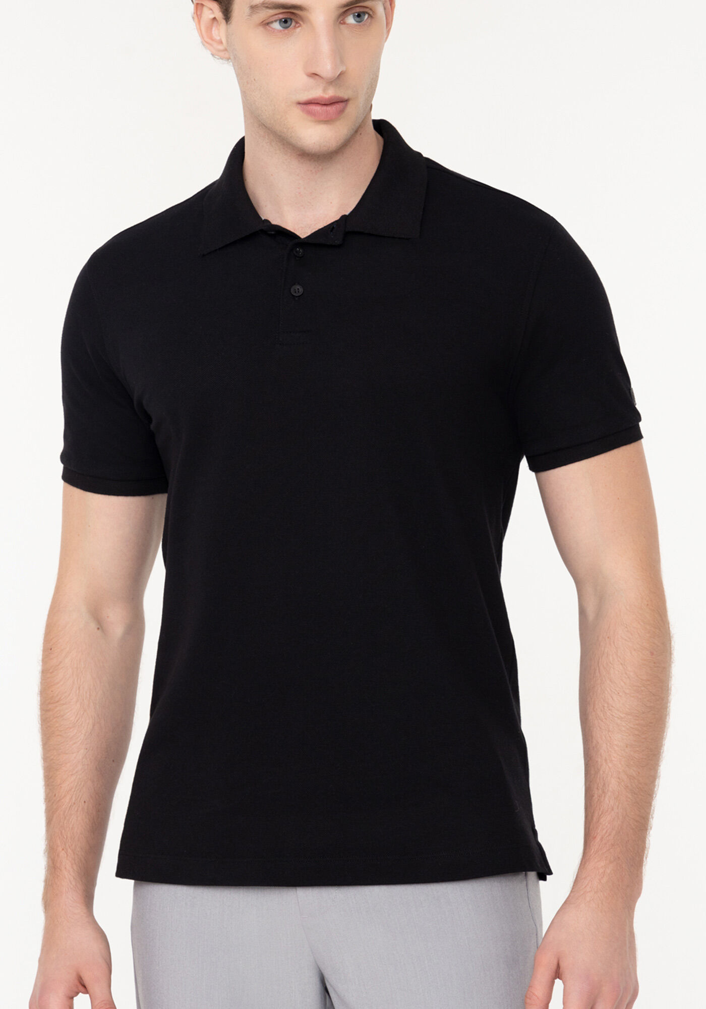 Camisa Polo De Manga Curta Em Malha Piquet Com Logo Na Gola, PRETO, large.