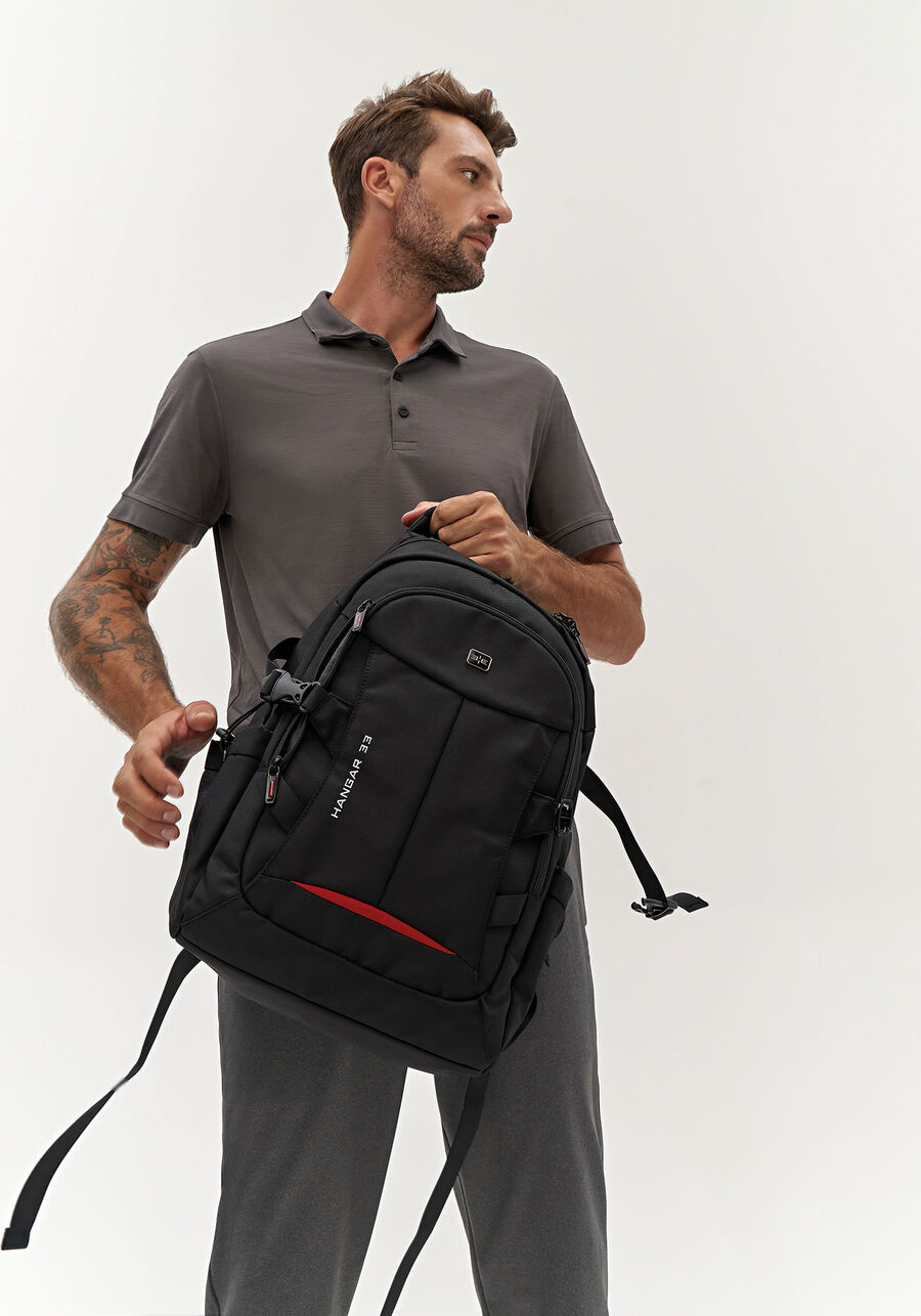 Mochila Utilitária Com Bolsos E Zíper Em Poliéster, PRETO REATIVO. Mochila Utilitária Com Bolsos E Zíper Em Poliéster, PRETO REATIVO, large.