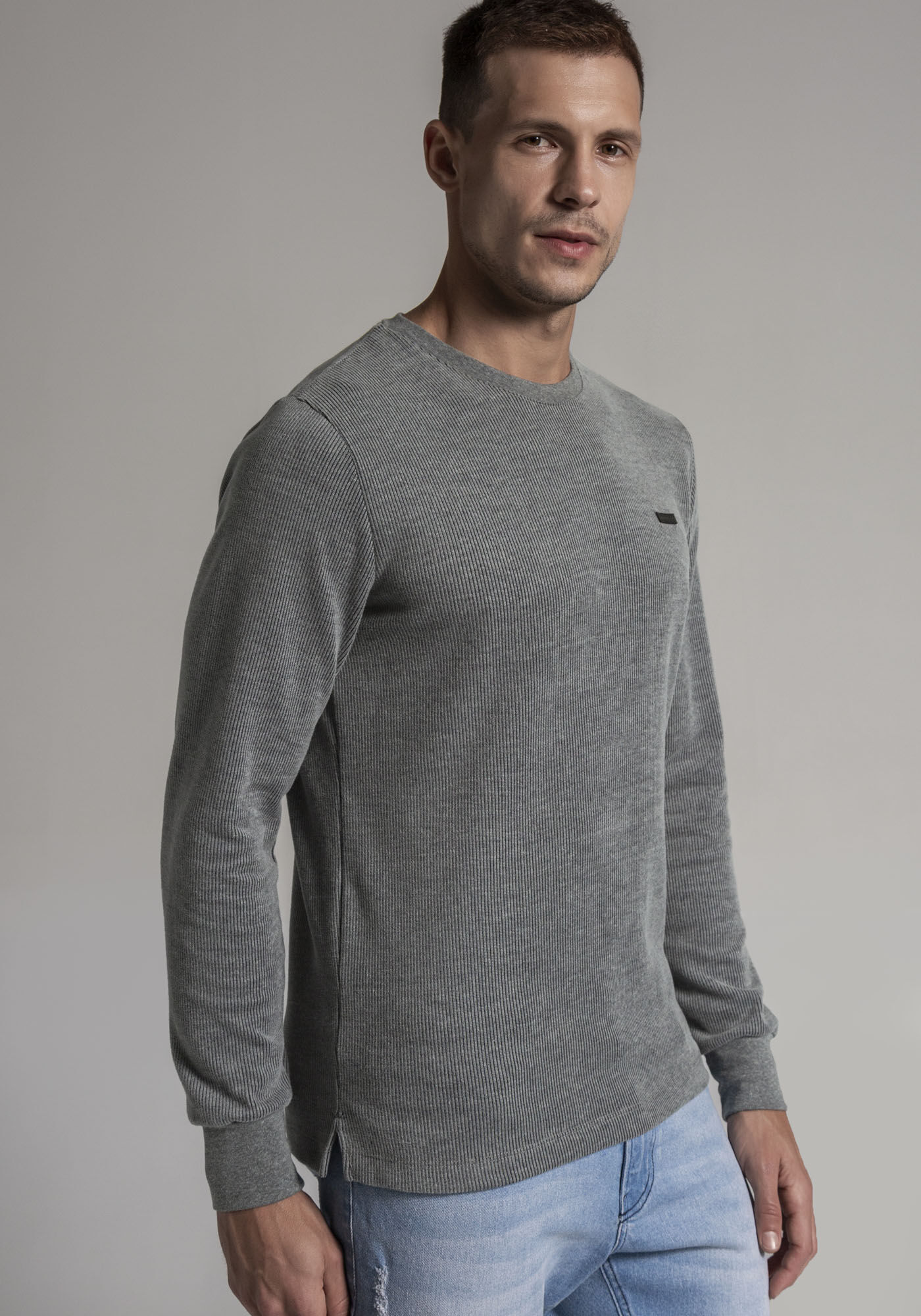 Camiseta Manga Longa Masculina em Tric&ocirc; Texturizado, MESCLA MEDIO, large.