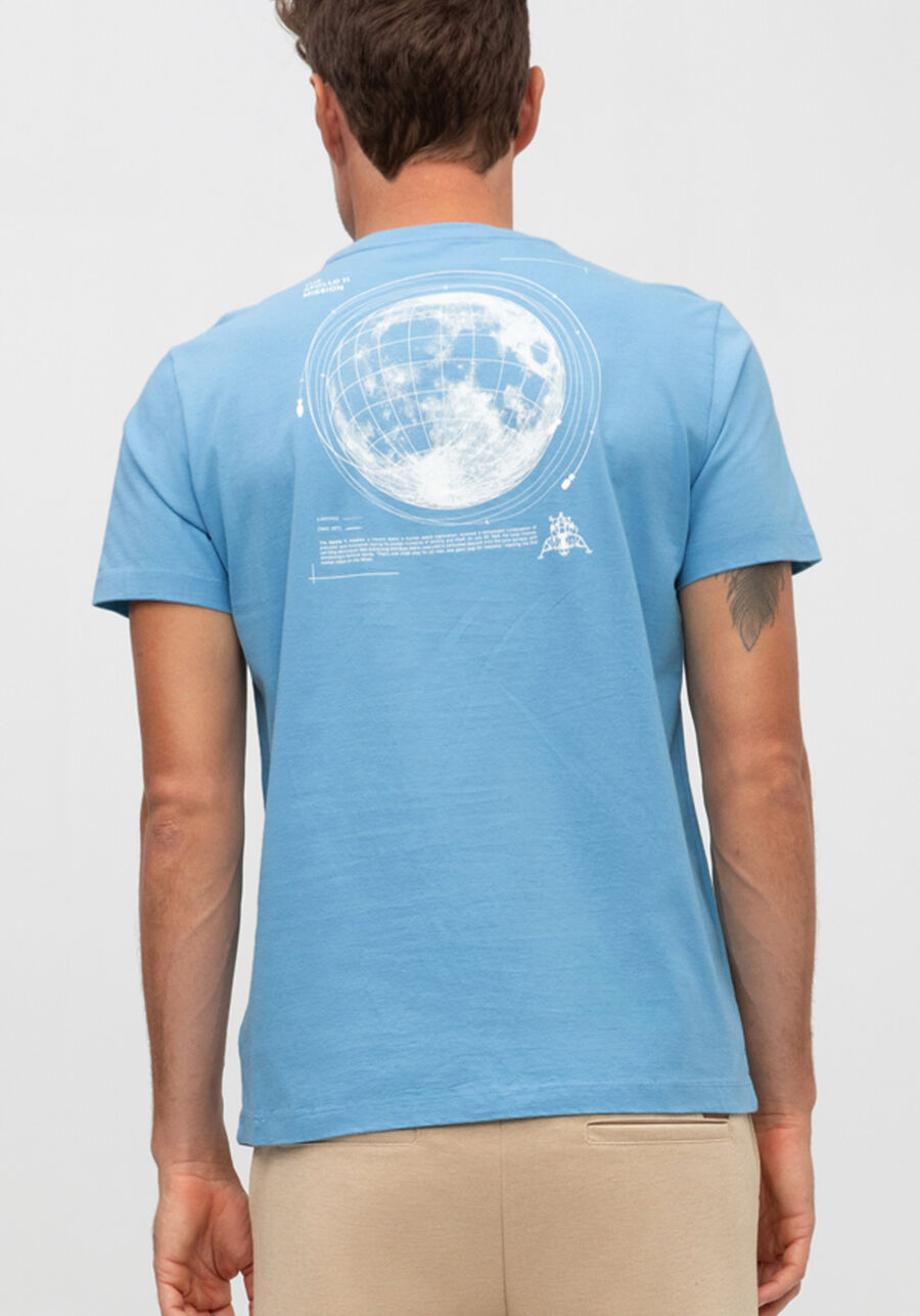 Camiseta Masculina em Malha com Estampa Costas, AZUL MIAMI. Camiseta Masculina em Malha com Estampa Costas, AZUL MIAMI, large.