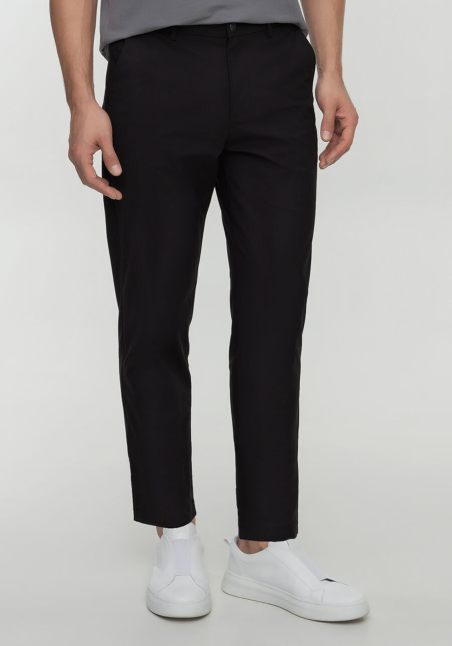 Calça Com Bolsos E Passantes No Cós, PRETO REATIVO. Calça Com Bolsos E Passantes No Cós, PRETO REATIVO, large.