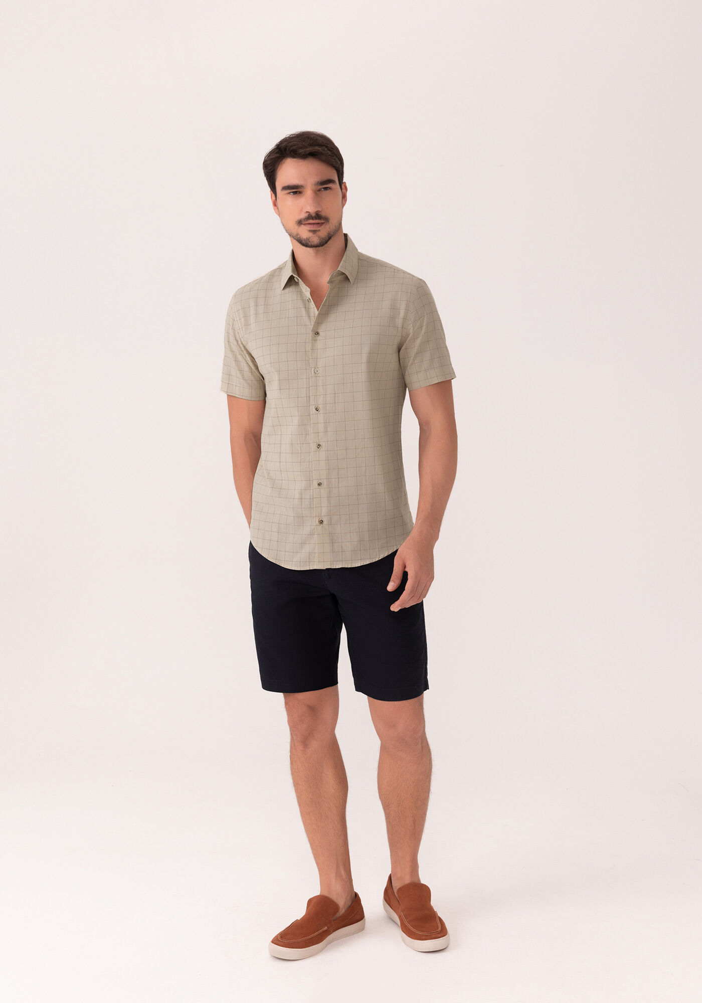 Camisa Slim Fit De Mangas Curtas Em Tecido De Algod&atilde;o, BEGE GINGER, large.