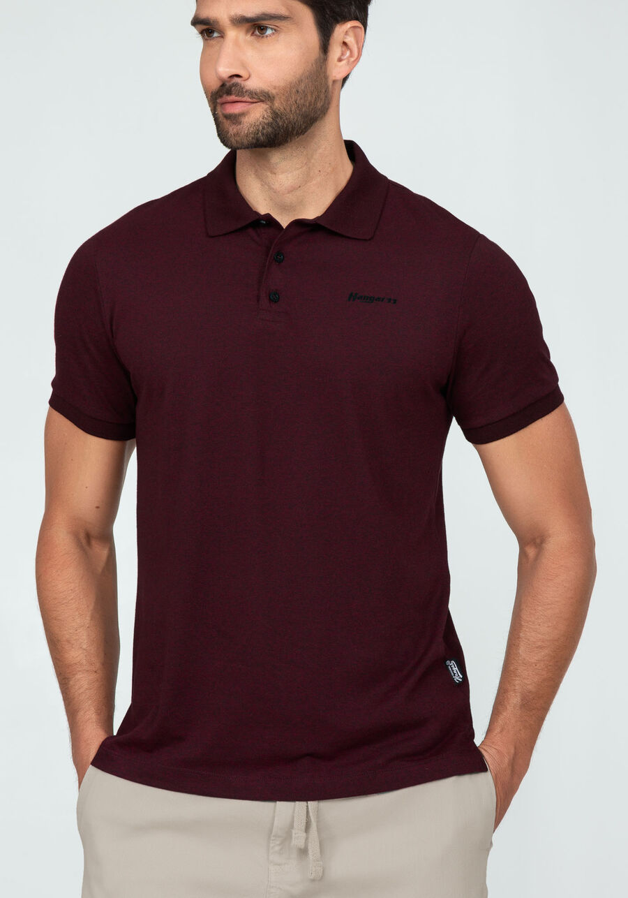 Camisa Polo em Malha com Patch Termocolante, BORDO WITCH. Camisa Polo em Malha com Patch Termocolante, BORDO WITCH, large.