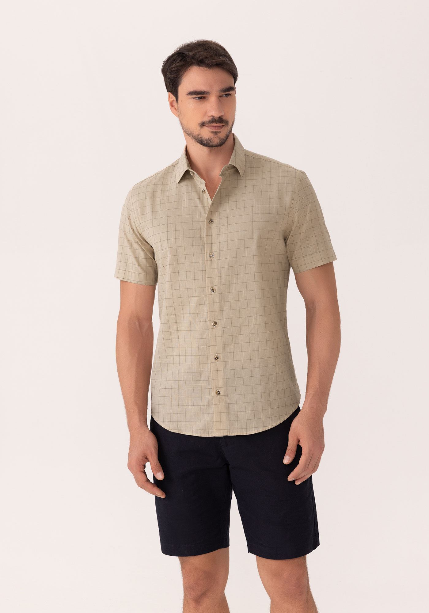 Camisa Slim Fit De Mangas Curtas Em Tecido De Algod&atilde;o, BEGE GINGER, large.