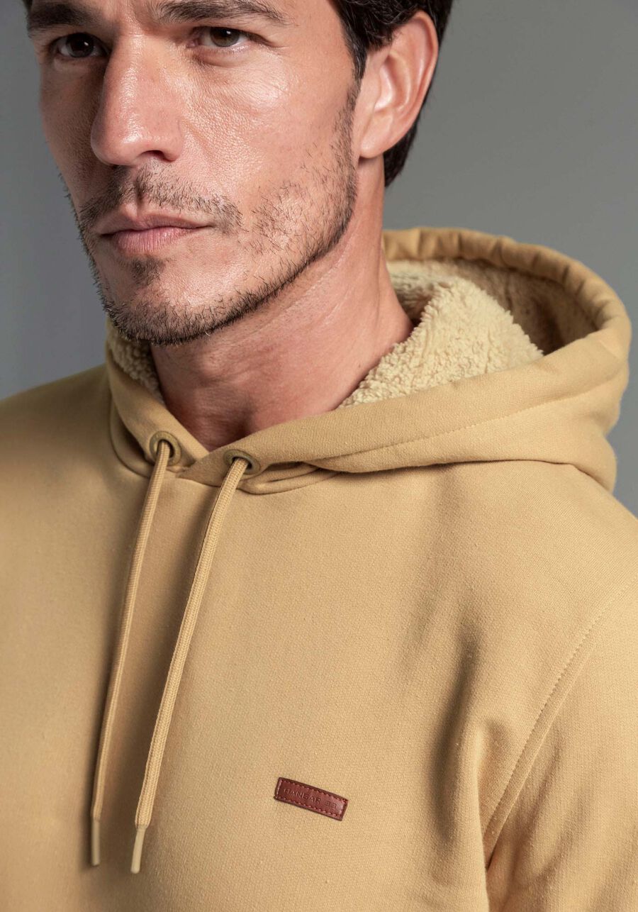 Blusão Masculino em Moletom com Pelo Capuz, BEGE SERGE. Blusão Masculino em Moletom com Pelo Capuz, BEGE SERGE, large.