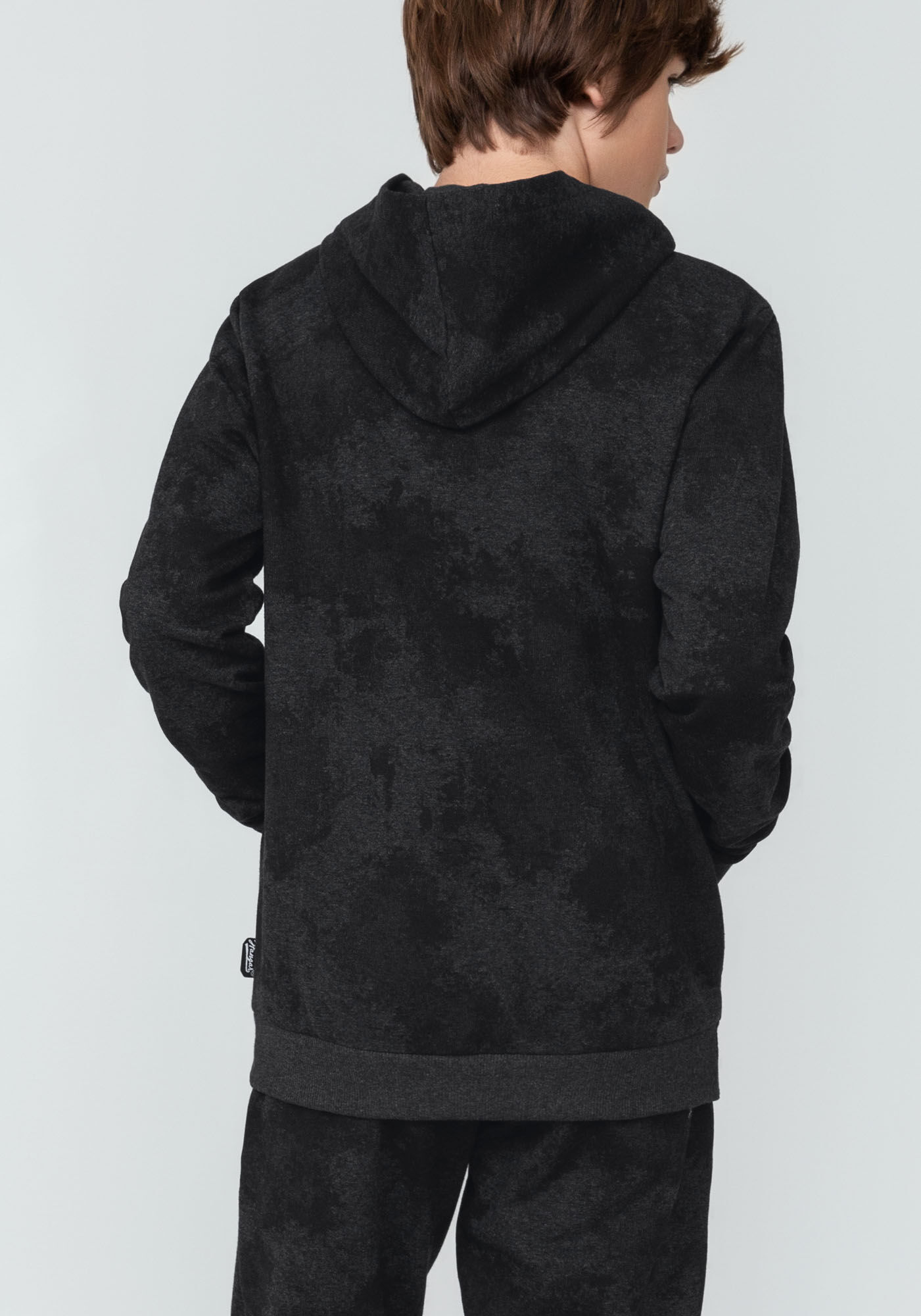 Blus&atilde;o com Capuz em Moletom Estampado Juvenil, MAPA PRETO, large.