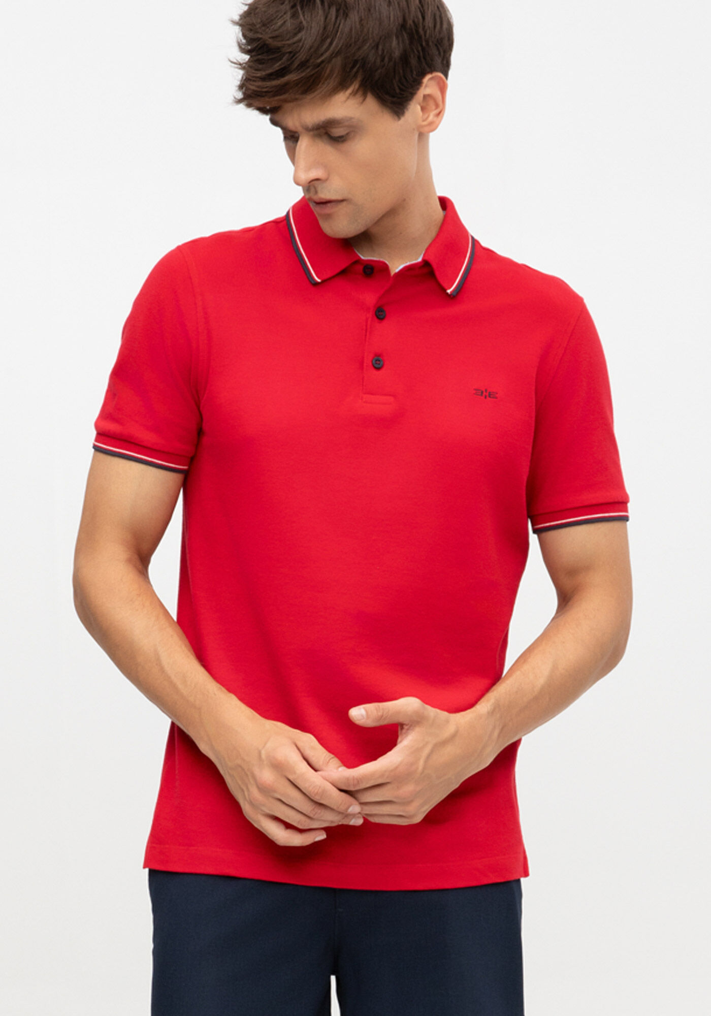 Camisa Polo Masculina em Malha Piquet com Retil&iacute;nea, VERMELHO NATTY, large.