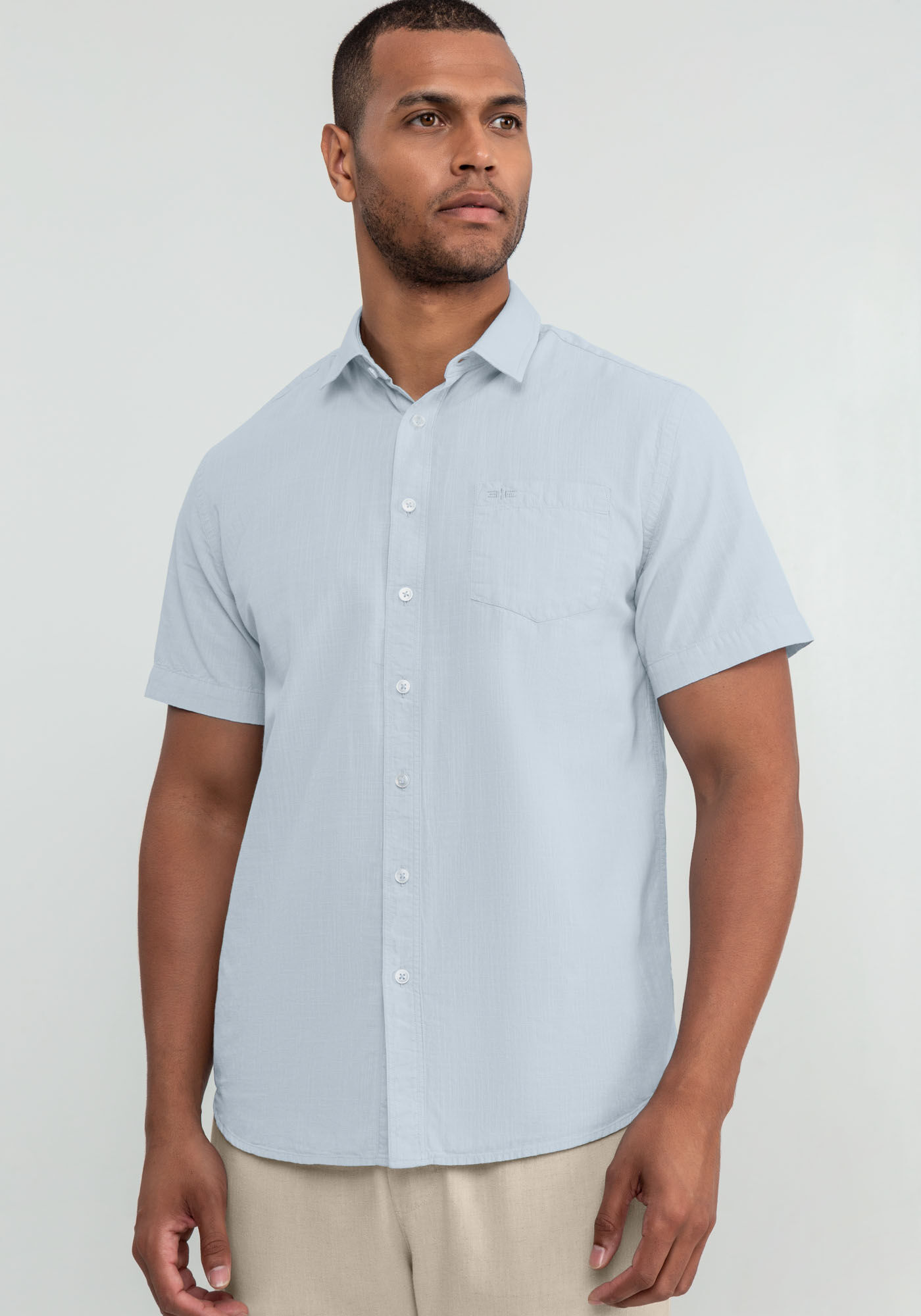 Camisa Manga Curta Masculina em Linho Comfort Hangar 33