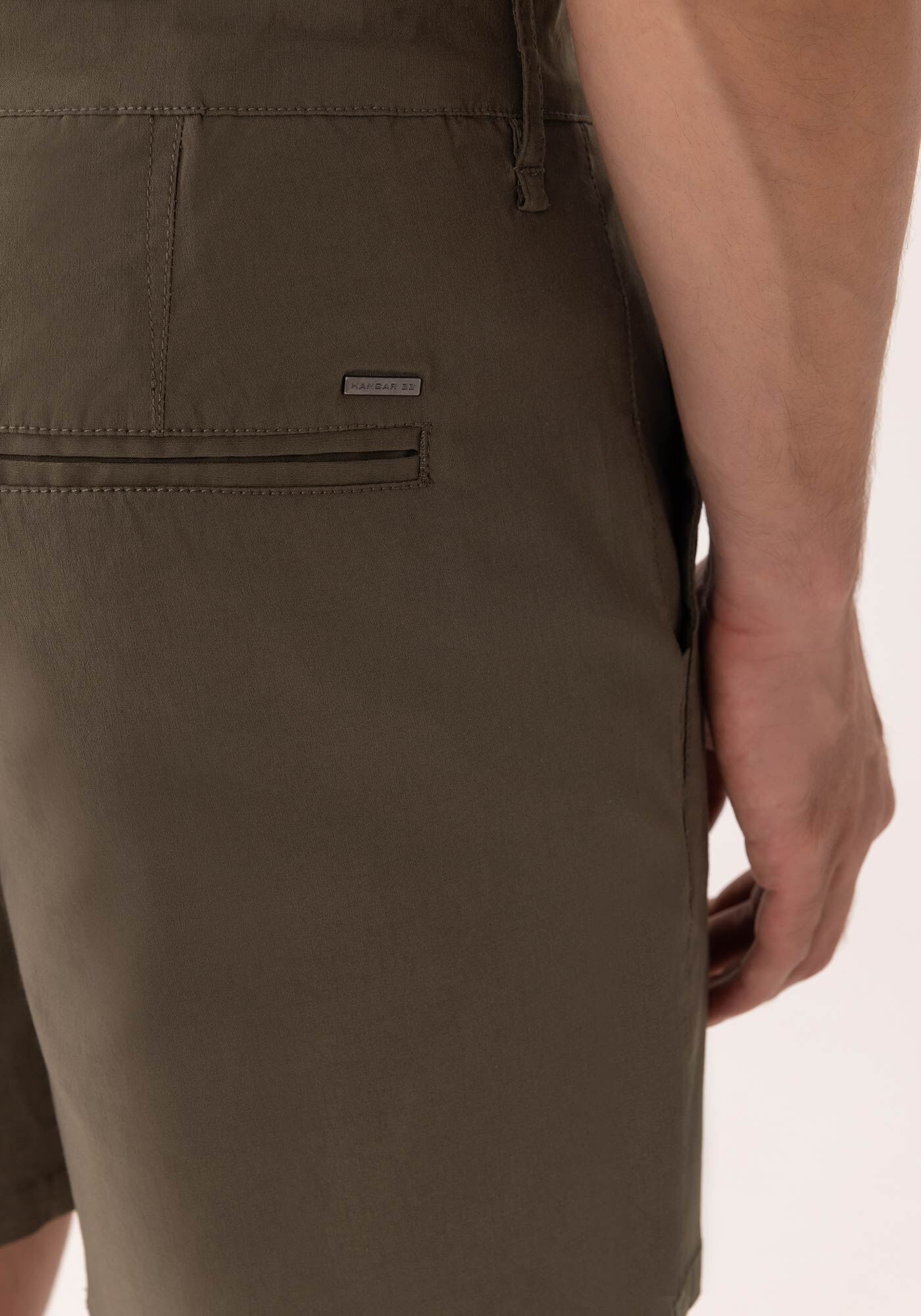 Shorts Em Tecido Plano Com Bolsos E Elastano, VERDE, large.