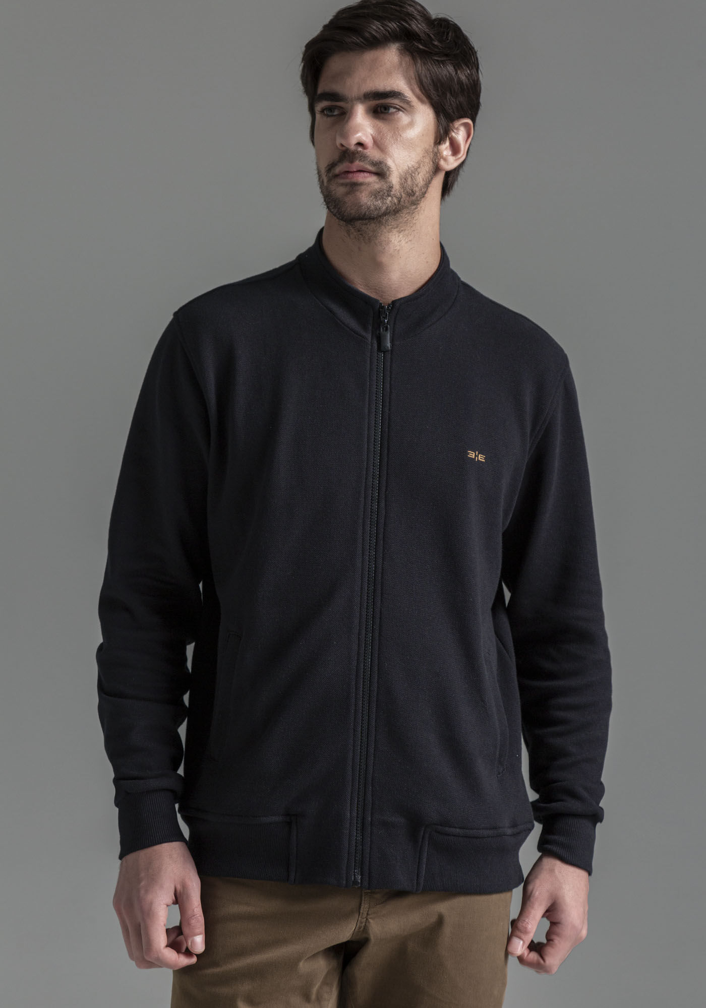 Jaqueta Bomber Masculina com Retil&iacute;nea Gola, PRETO REATIVO, large.