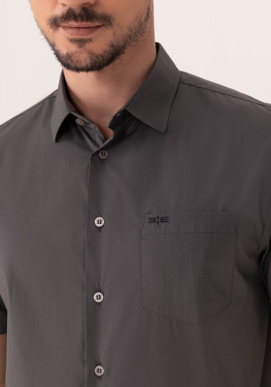 Camisa Comfort Com Manga Curta E Bolso Em Tecido Mercerizado, CINZA NOTI. Camisa Comfort Com Manga Curta E Bolso Em Tecido Mercerizado, CINZA NOTI, large.